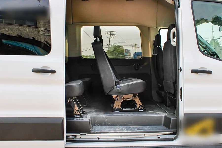 2025 Ford T-350 HD Passenger Van - Image 4