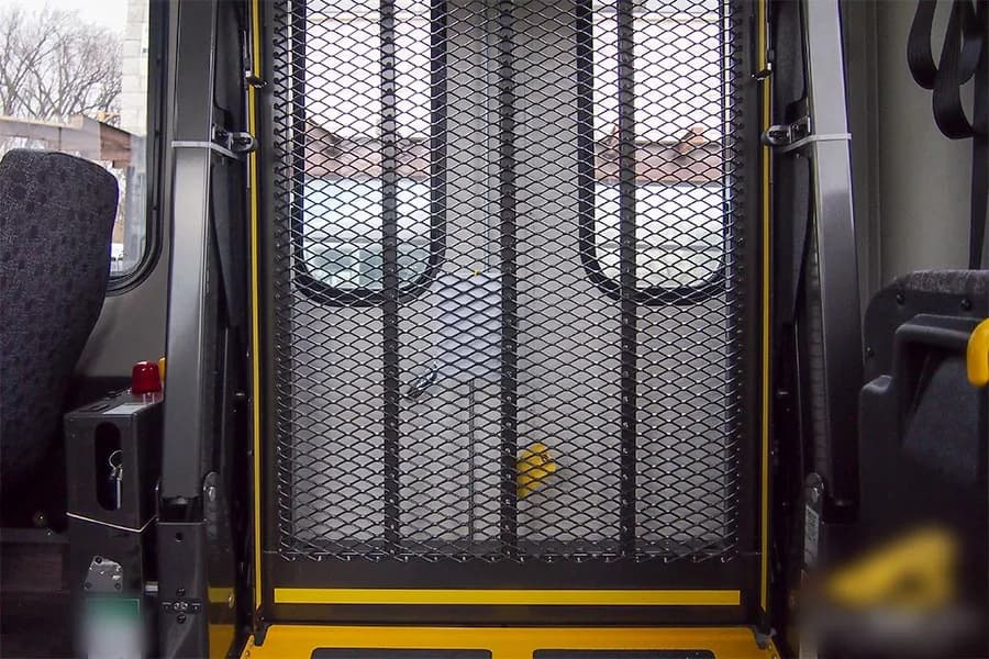 2024 Ford E450 Shuttle Bus - Image 9