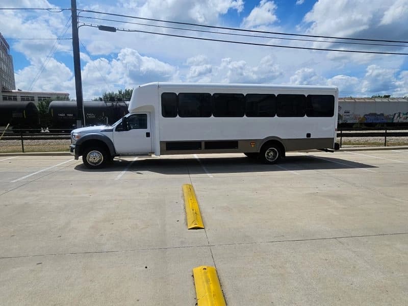 2012 Glaval Ford F550 Shuttle Bus - Image 2