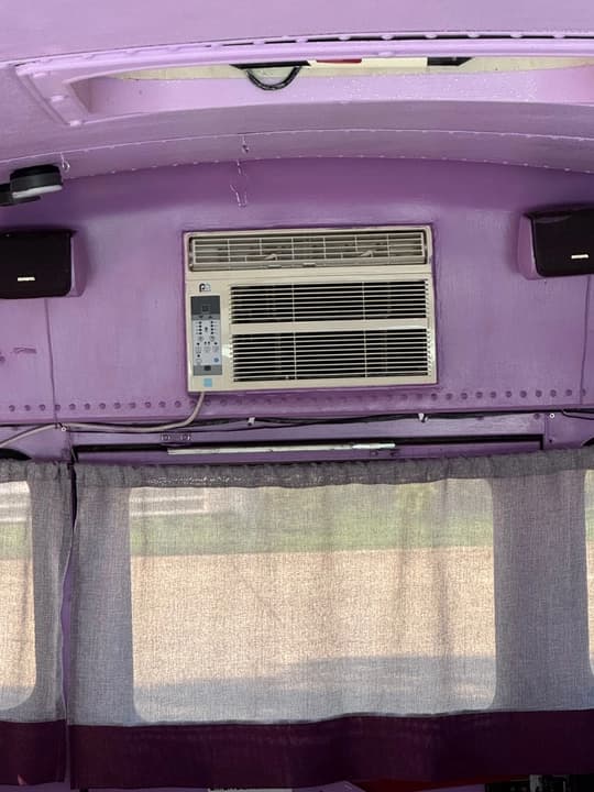 2001 International 3000IC Conversion/Specialty - Image 7