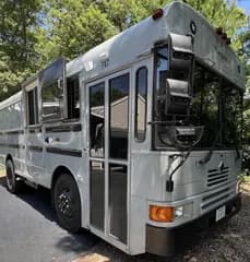 2003 International Genesis bus