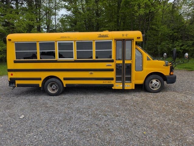 2012 GMC Savana G3500 Mini School Bus - Image 4