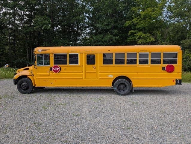 2016 International IC CE 300 School Bus - Image 2