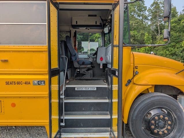 2016 International IC CE 300 School Bus - Image 5