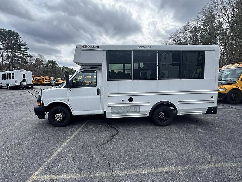 2024 GMC Collins DE416WR Shuttle Bus - Image 3