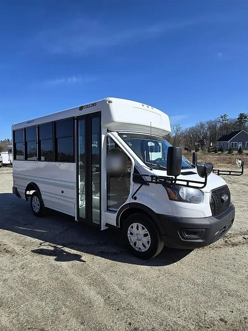 2025 Ford Collins TH400 Shuttle Bus - Image 3