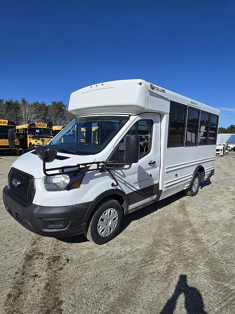 2025 Ford Collins TH400 Shuttle Bus - Image 4