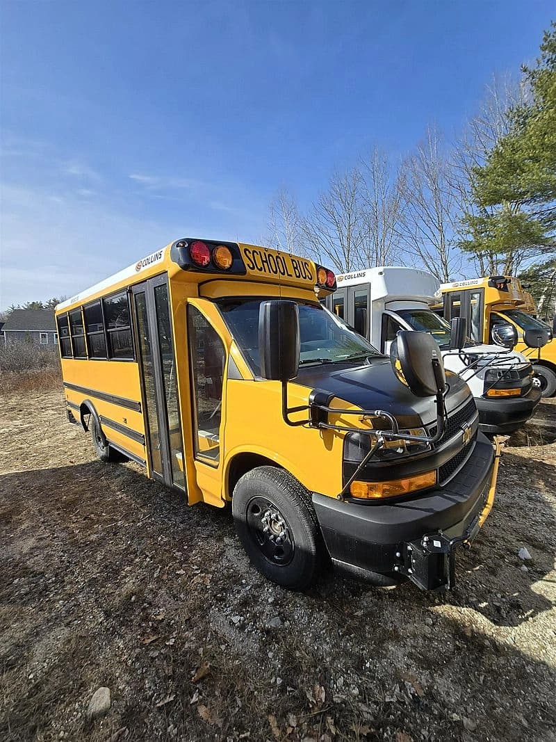 2025 Chevrolet Collins SL400 Mini School Bus - Image 1