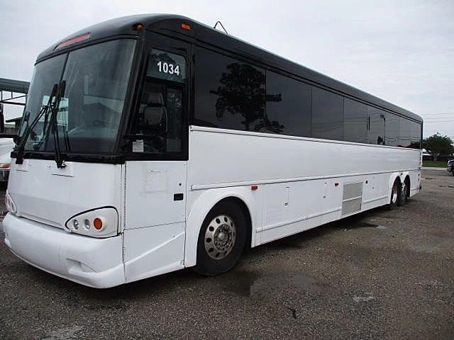 2008 MCI D4505 Coach Bus - Image 1