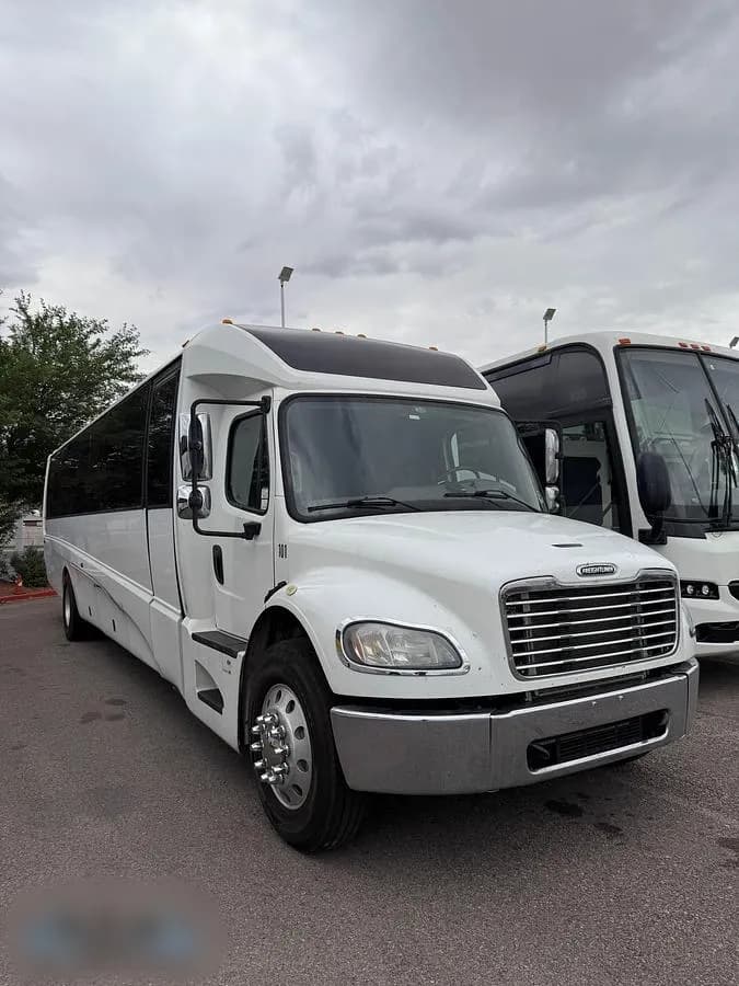 2018 Grech GM40 Coach Bus - Image 1
