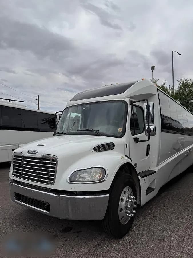 2018 Grech GM40 Coach Bus - Image 3