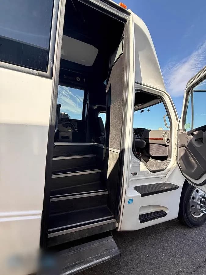 2019 Grech EG40 Coach Bus - Image 5