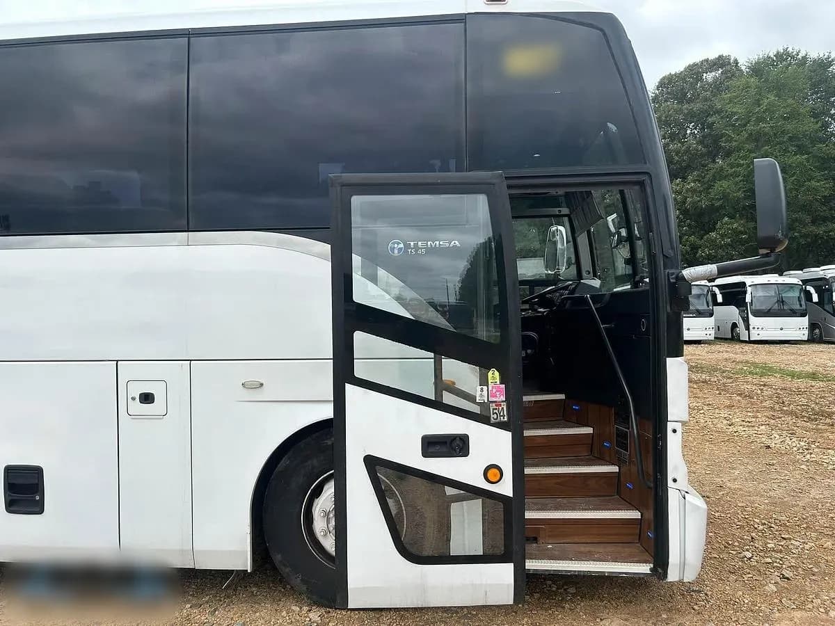 2015 Temsa TS45 ADA Coach - Image 4
