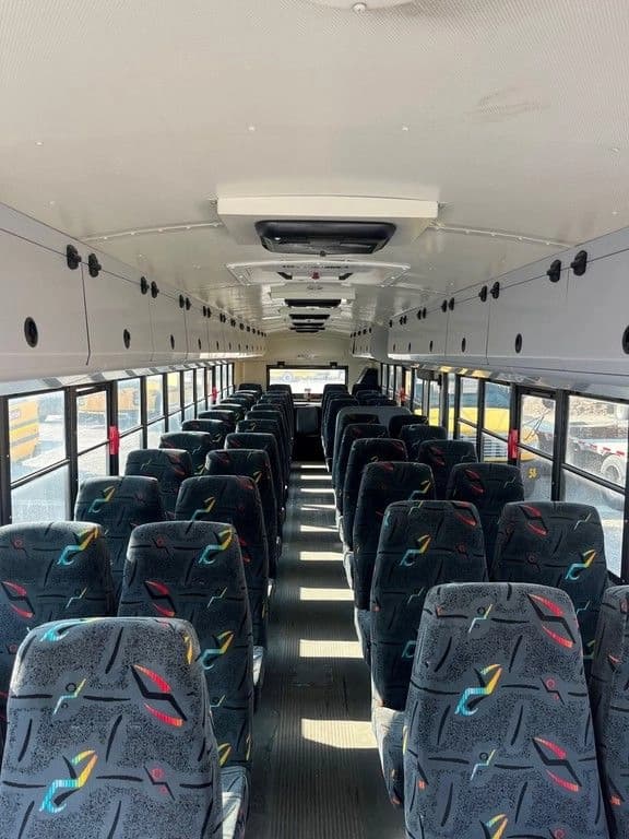 2015 IC RE School Bus - Image 5