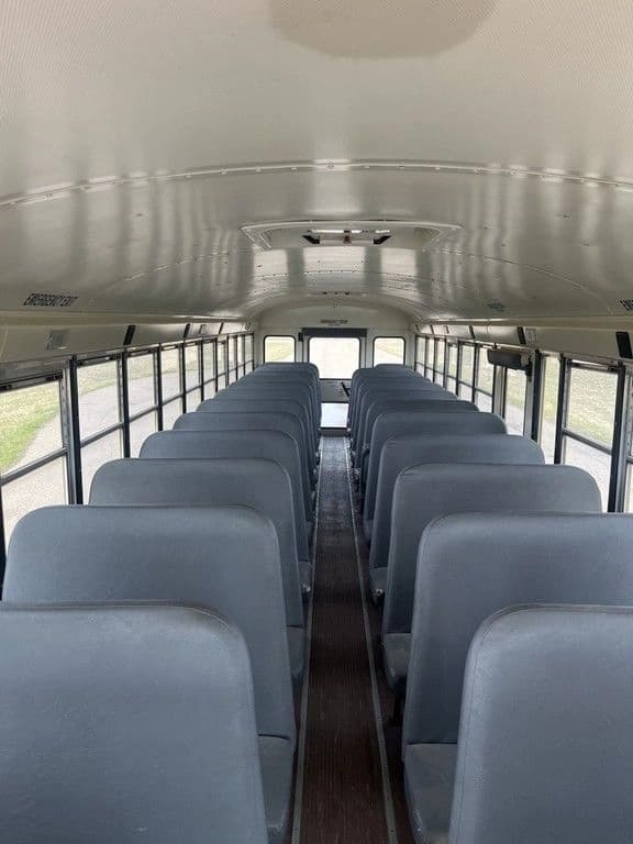 2009 IC CE School Bus - Image 5