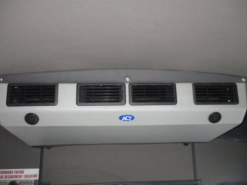 2012 Ford Champion American Shuttle Bus - Image 22
