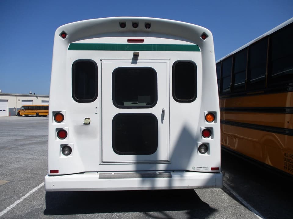 2012 Ford Champion American Shuttle Bus - Image 7