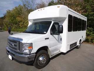 2025 Ford E350 Starcraft Allstar bus