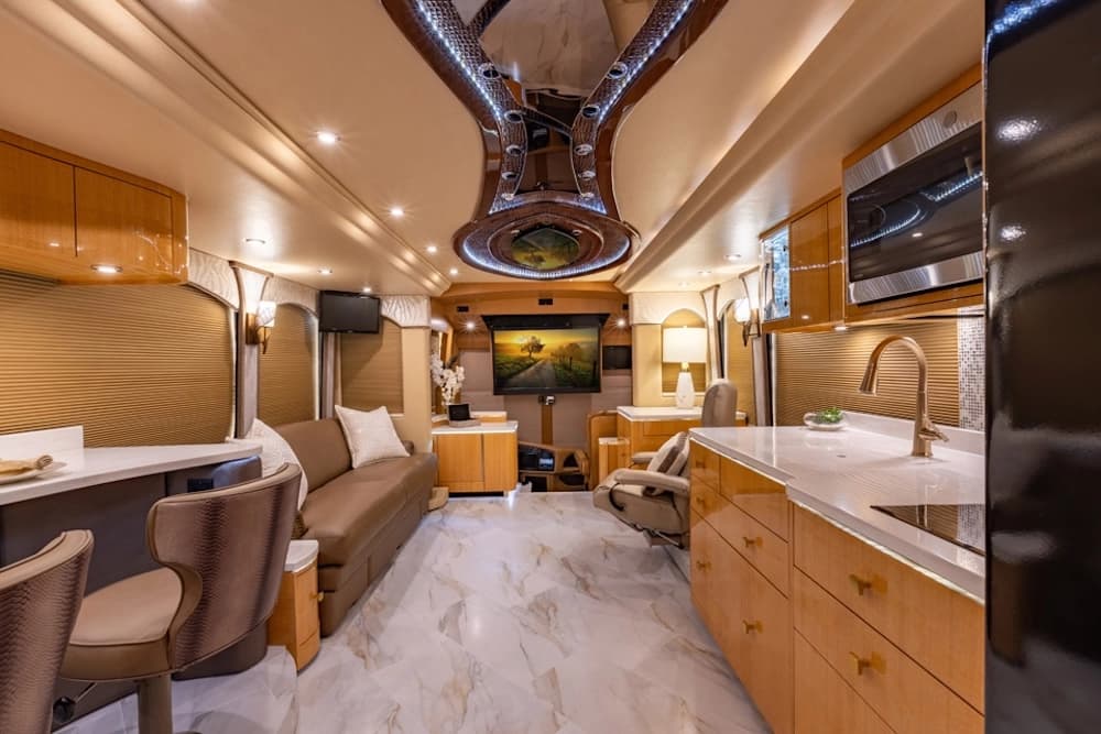 2015 Prevost Millennium H3-45 Motorhome - Image 7