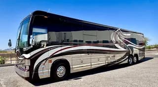 2007 Prevost Country Coach XLII bus