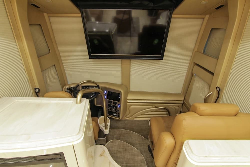 2019 Prevost Marathon H3-45 Motorhome - Image 17