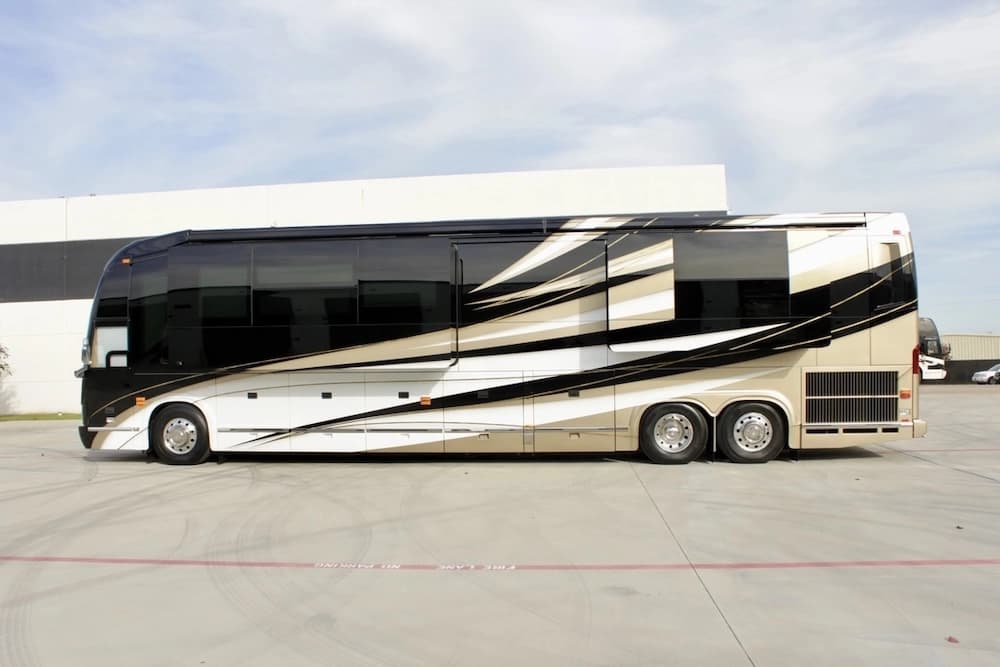 2019 Prevost Marathon H3-45 Motorhome - Image 7