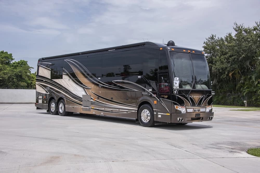 2019 Prevost Liberty Elegant Lady H3-45 Motorhome - Image 1