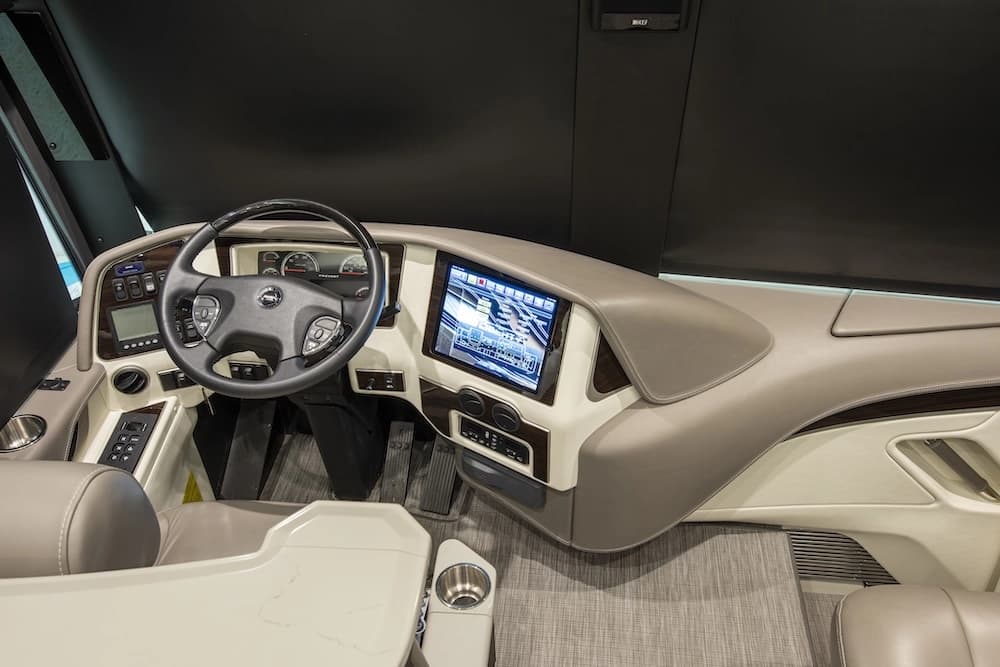 2019 Prevost Liberty Elegant Lady H3-45 Motorhome - Image 9