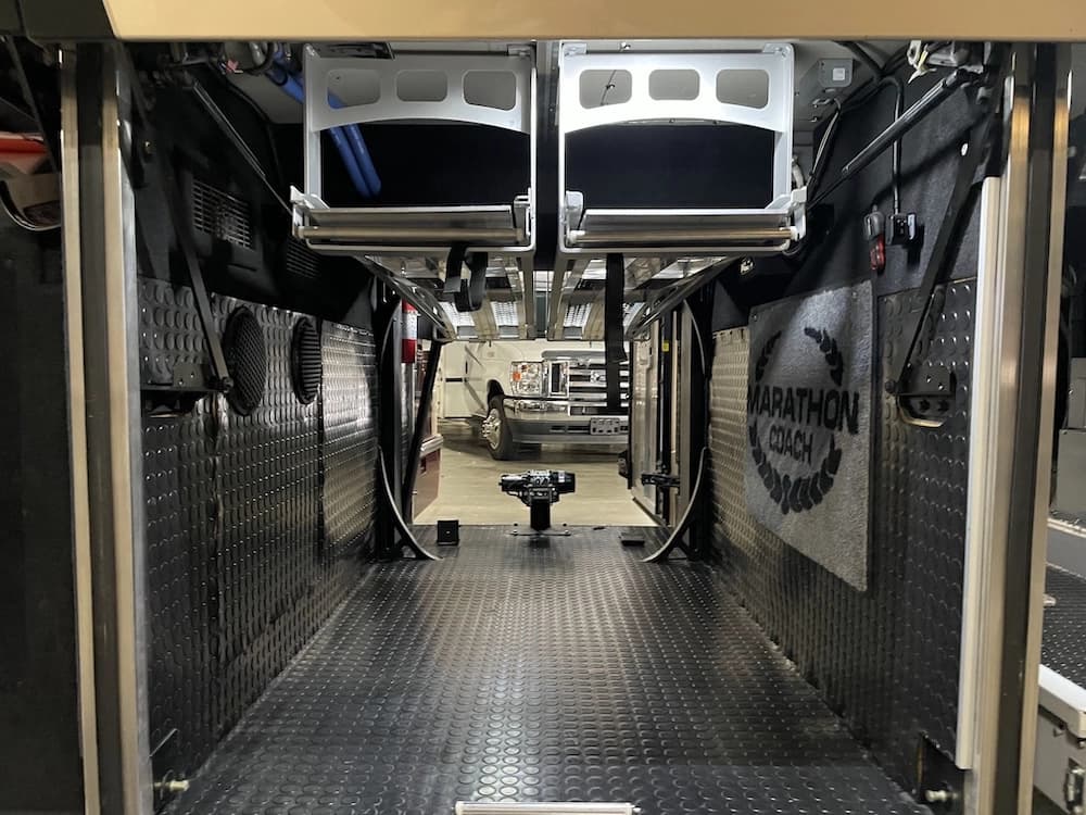 2014 Prevost Marathon H3-45 Motorhome - Image 23
