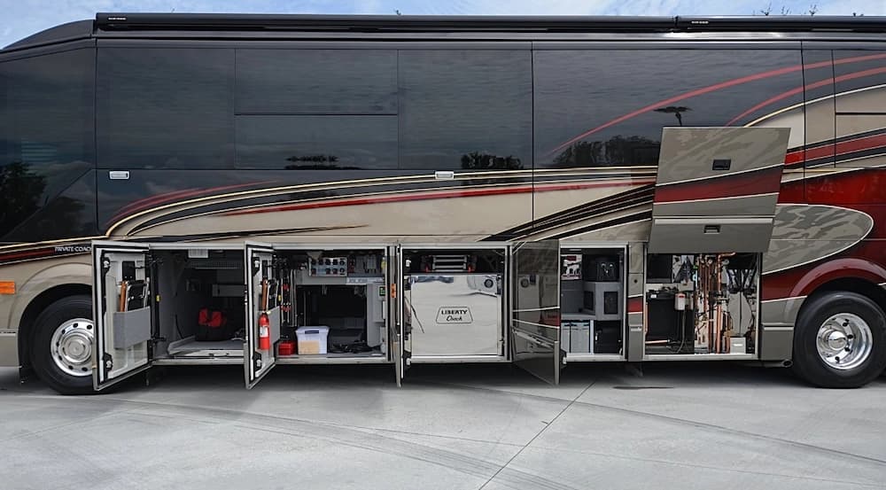 2015 Prevost Liberty Elegant Lady H3-45 Motorhome - Image 15