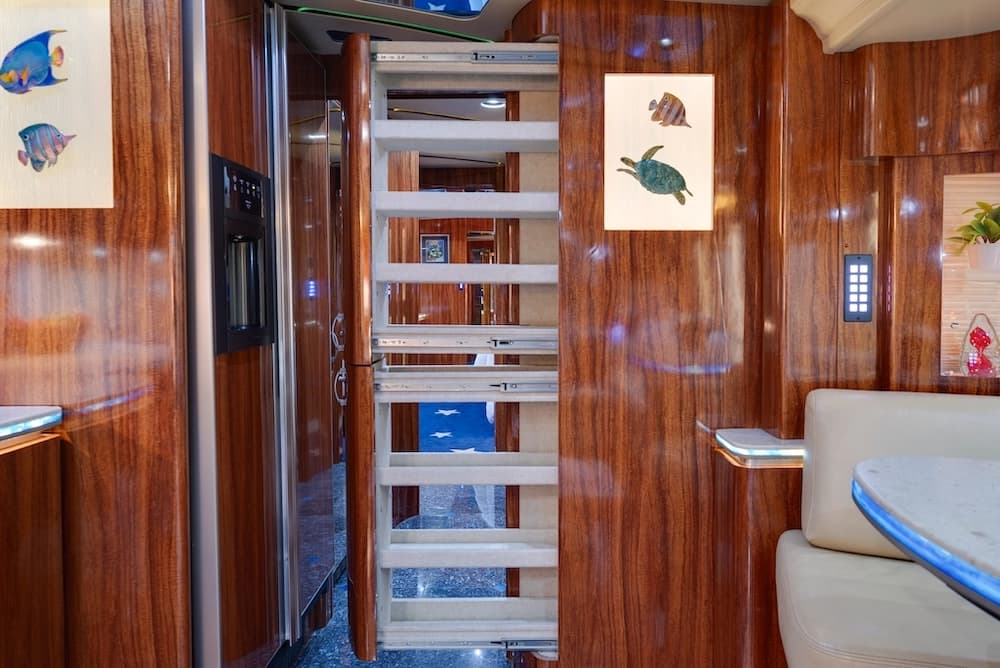 2009 Prevost Marathon H3-45 Motorhome - Image 12