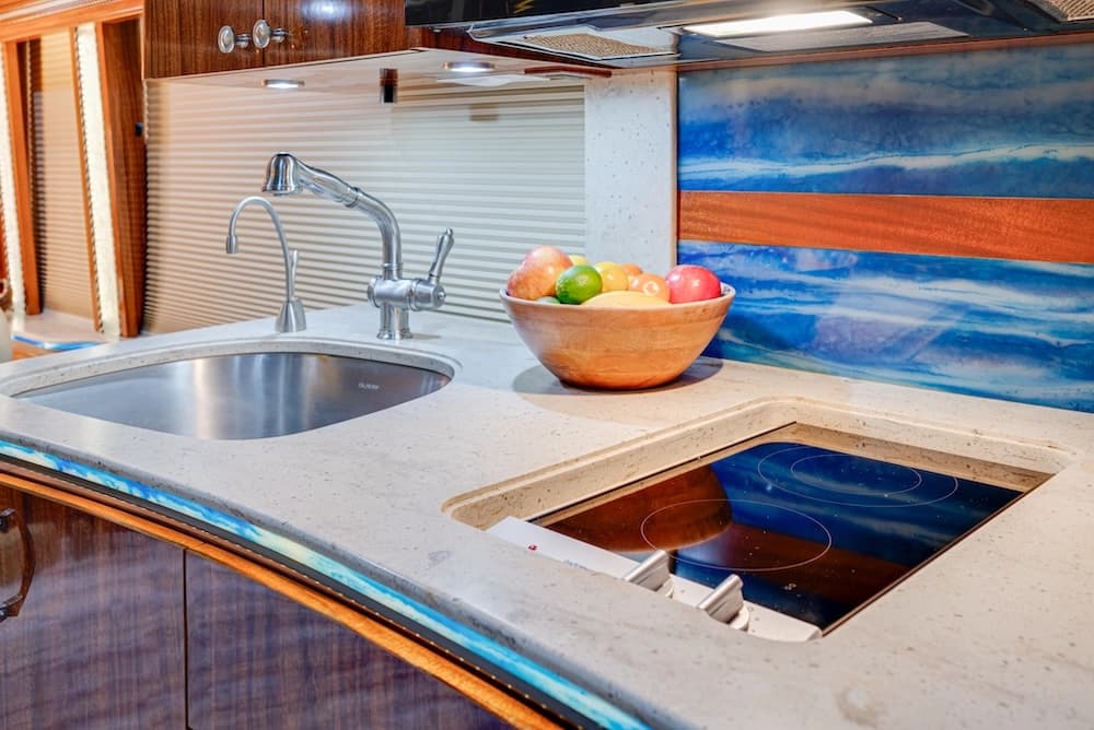 2009 Prevost Marathon H3-45 Motorhome - Image 13
