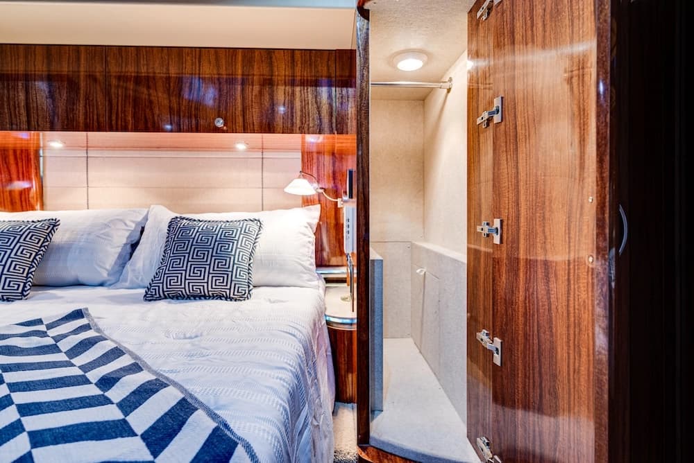 2009 Prevost Marathon H3-45 Motorhome - Image 20