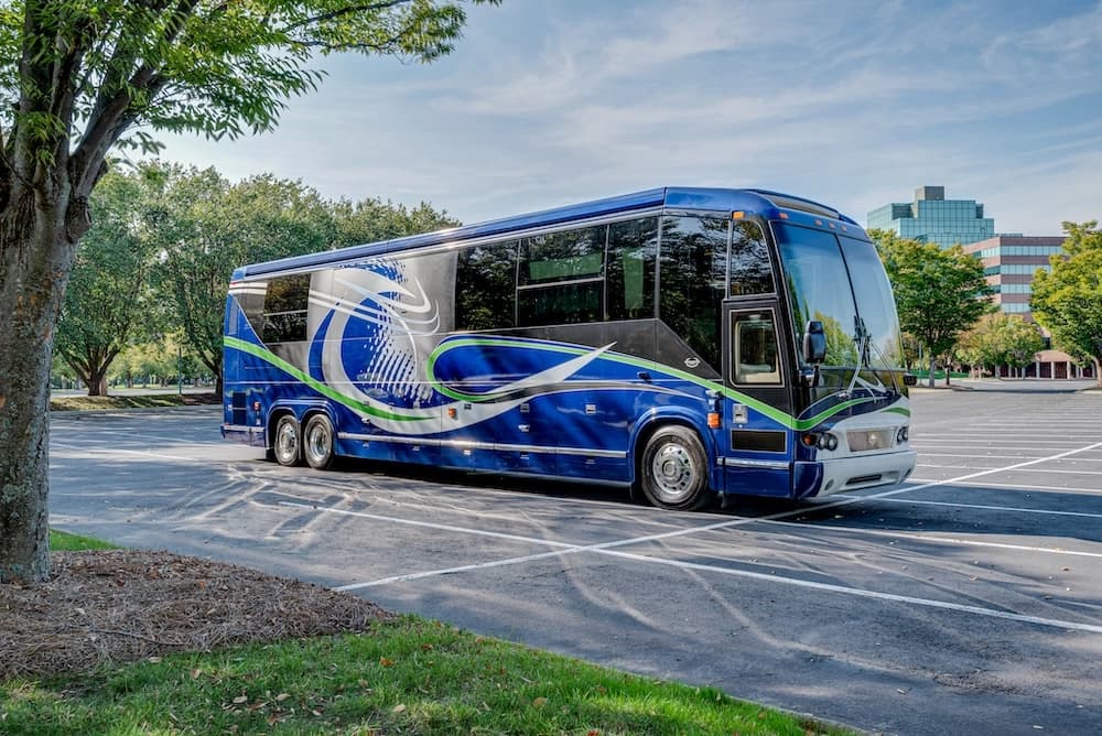 2009 Prevost Marathon H3-45 Motorhome - Image 2