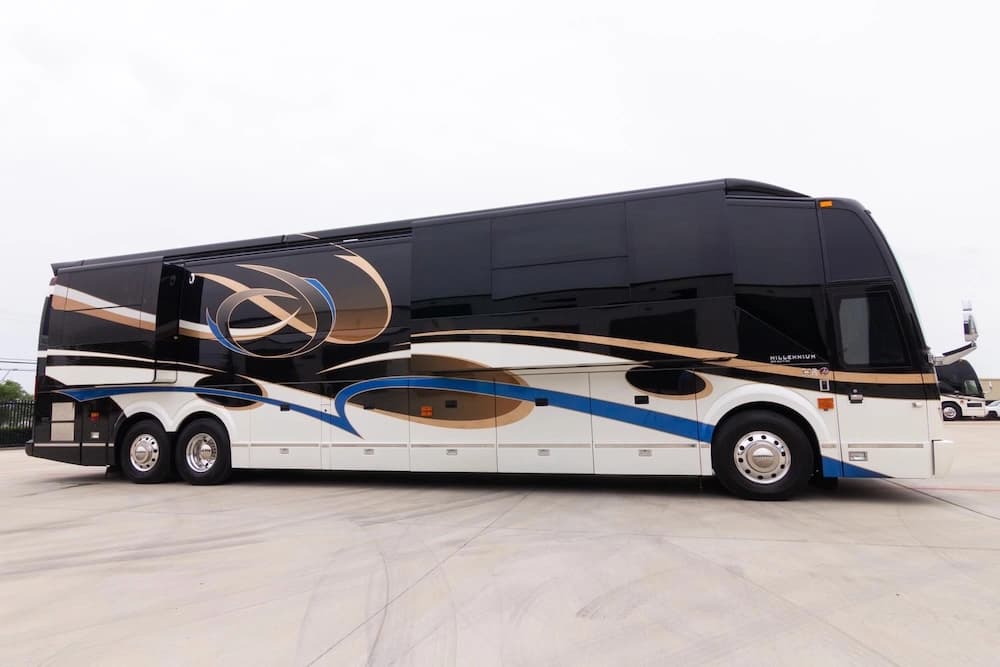 2014 Prevost Millennium H3-45 Motorhome - Image 13