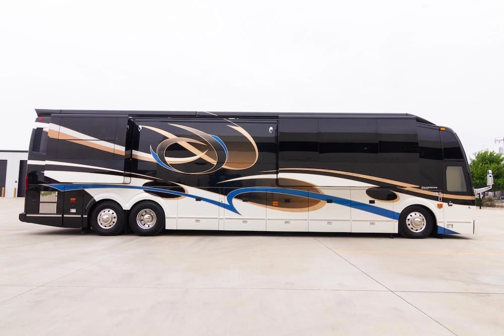 2014 Prevost Millennium H3-45 Motorhome - Image 20