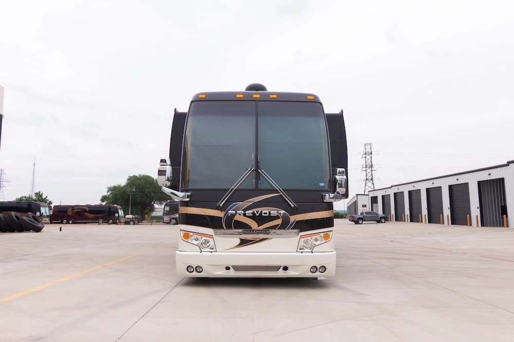 2014 Prevost Millennium H3-45 Motorhome - Image 24