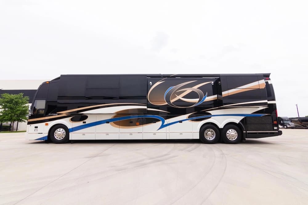 2014 Prevost Millennium H3-45 Motorhome - Image 28