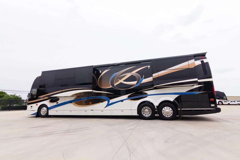 2014 Prevost Millennium H3-45 Motorhome - Image 29