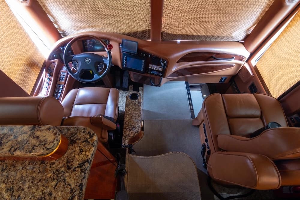2014 Prevost Millennium H3-45 Motorhome - Image 37