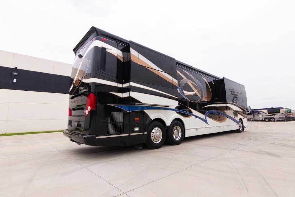 2014 Prevost Millennium H3-45 Motorhome - Image 10