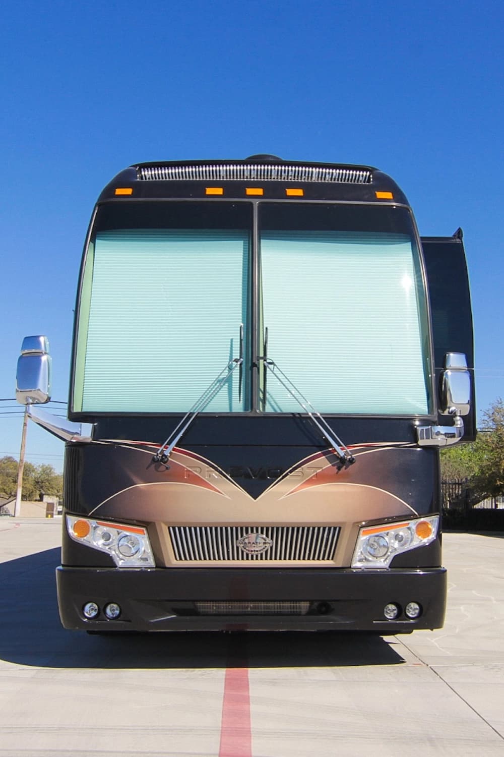 2014 Prevost Marathon H3-45 Motorhome - Image 15