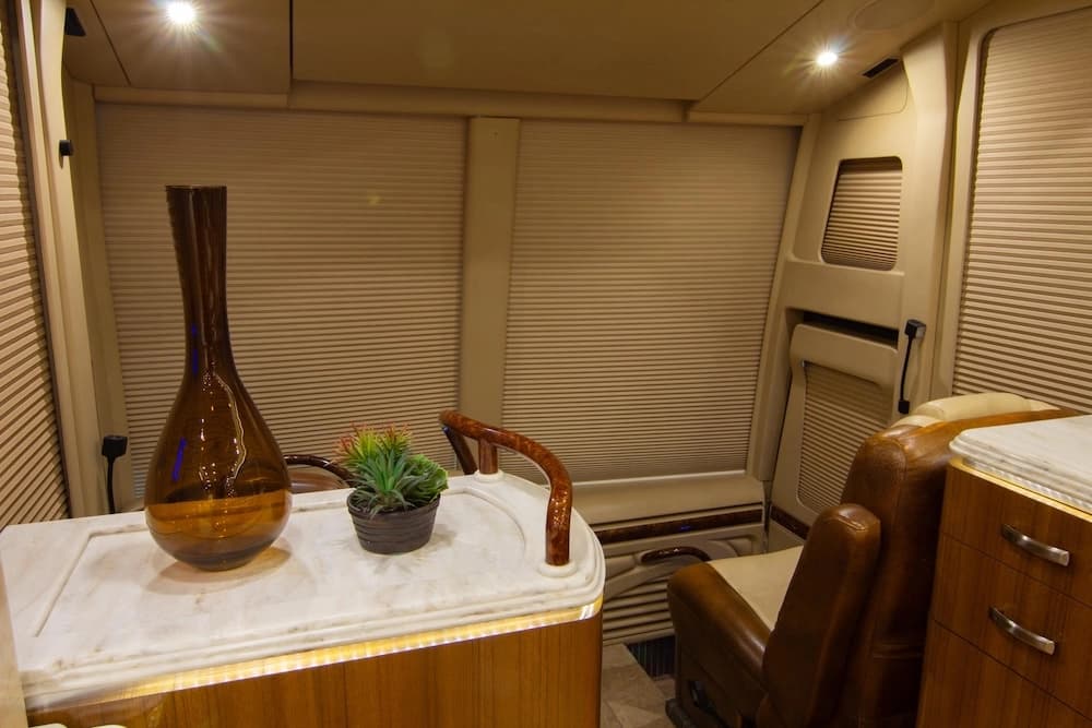 2014 Prevost Marathon H3-45 Motorhome - Image 35
