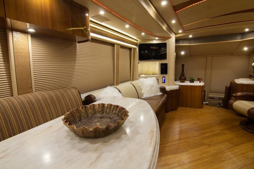 2014 Prevost Marathon H3-45 Motorhome - Image 38