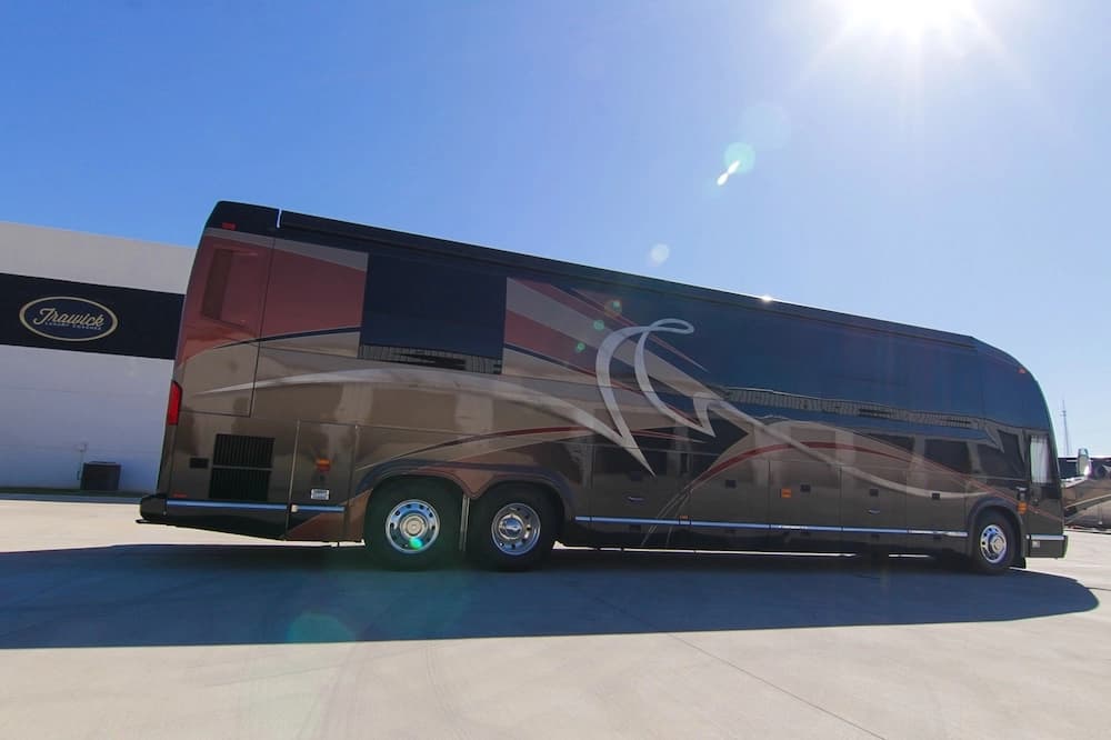 2014 Prevost Marathon H3-45 Motorhome - Image 10