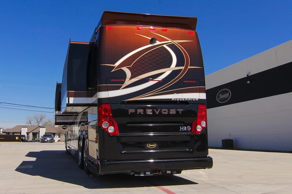 2013 Prevost Millennium H3-45 Motorhome - Image 13