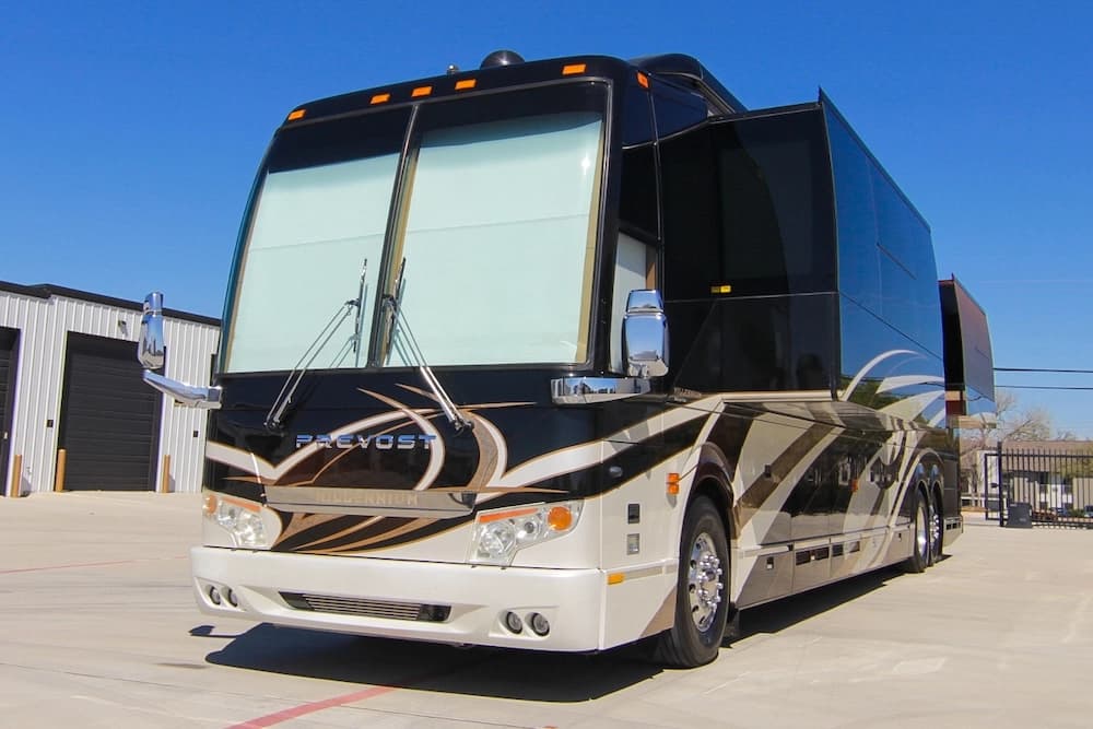2013 Prevost Millennium H3-45 Motorhome - Image 15