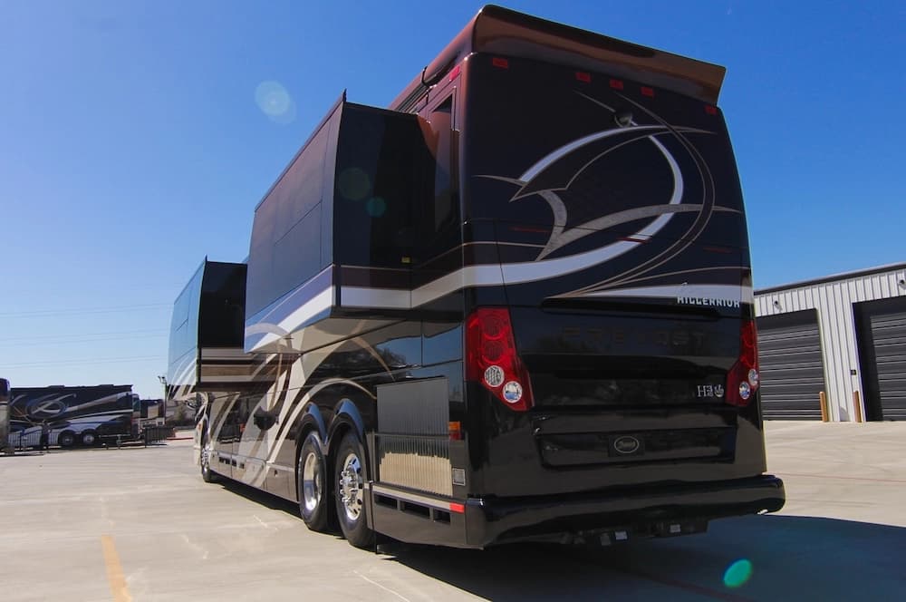 2013 Prevost Millennium H3-45 Motorhome - Image 20