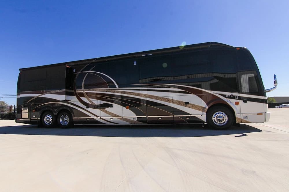 2013 Prevost Millennium H3-45 Motorhome - Image 24