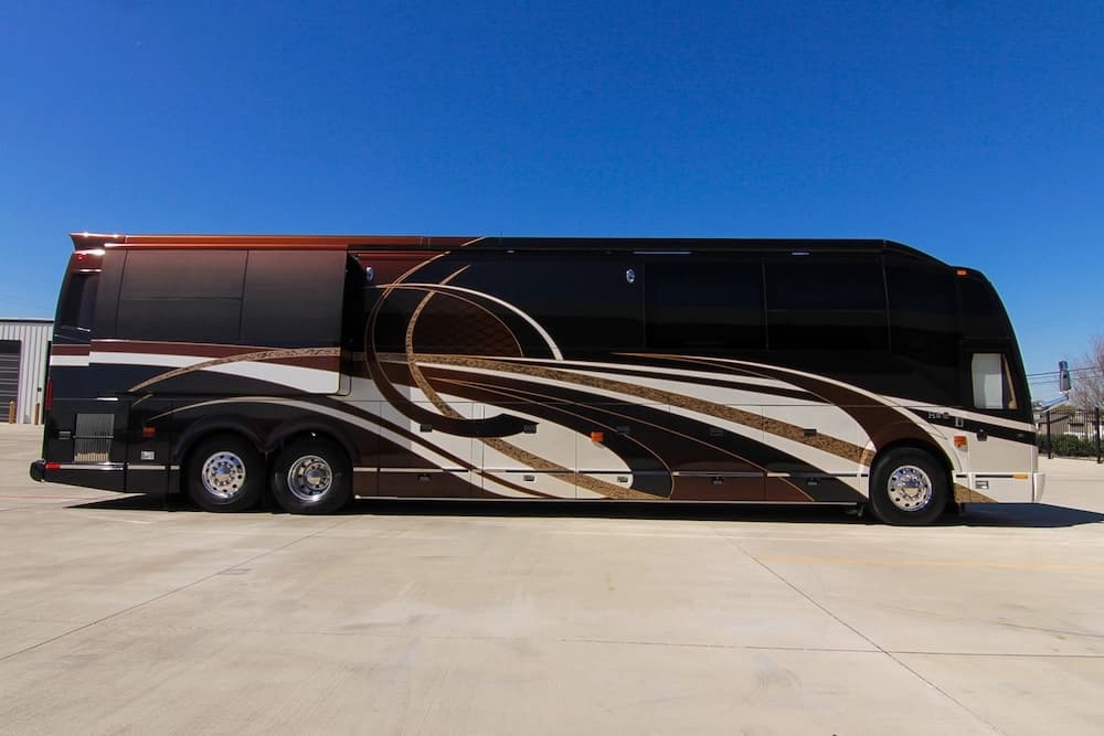 2013 Prevost Millennium H3-45 Motorhome - Image 5